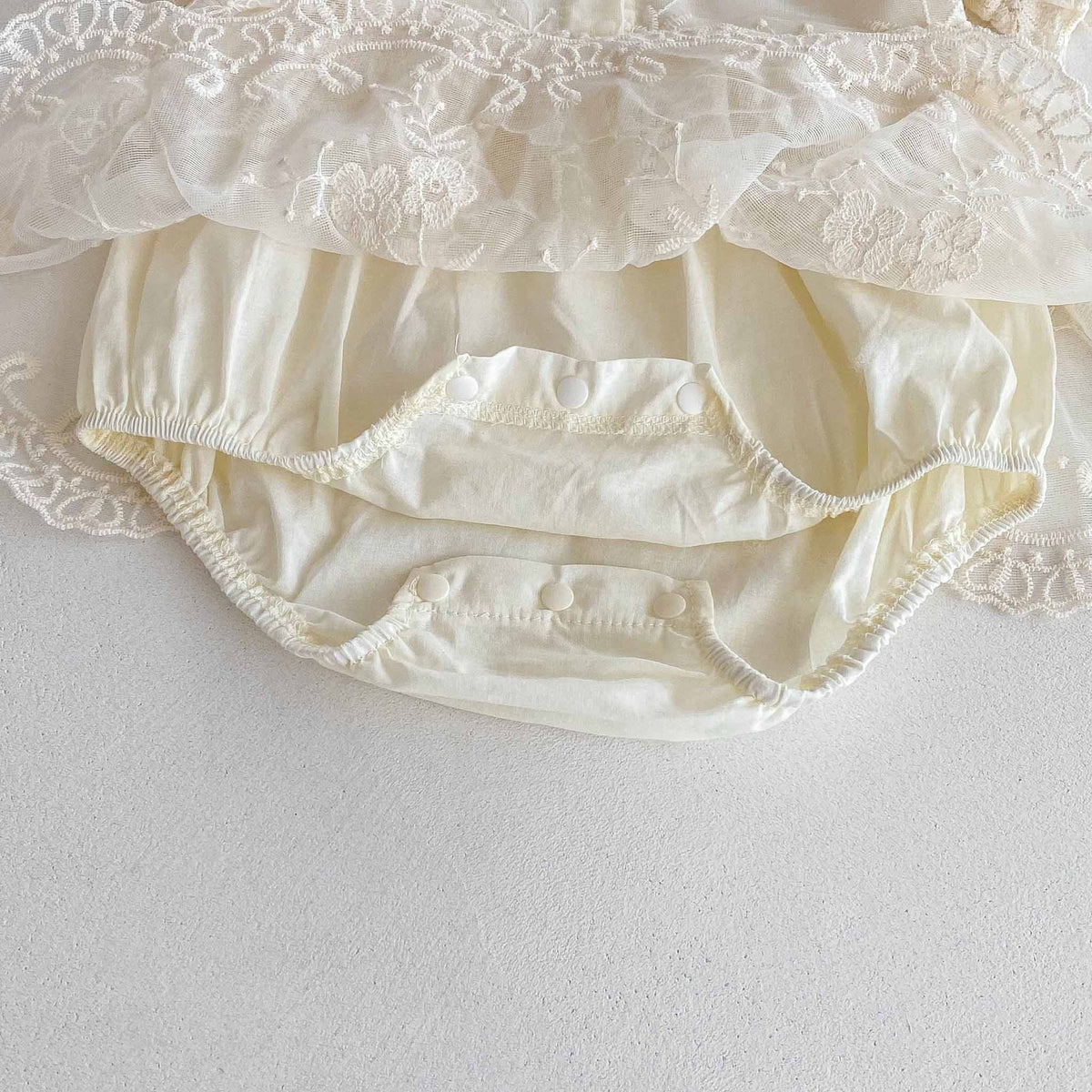 Baby Clothes Summer Lightweight Romper Lace Princess Dress Baby Girl Onesie for Full Moon and 100-Day Celebration